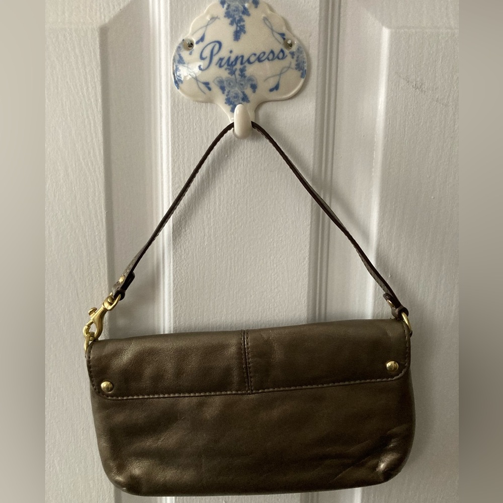 Coach - Picture 7 of 8